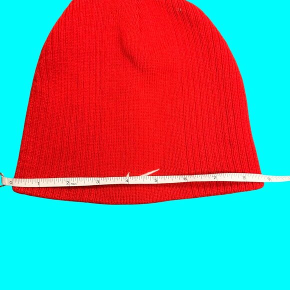 Nike Red Knit Beanie | Unisex Classic Swoosh Logo Winter Hat (One Size 8–20) - Picture 4 of 6
